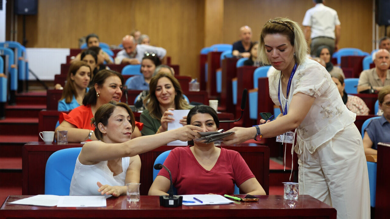 Diyarbakır'da Doğan Hatun'un Yerine Yeni Eş Başkan Seçildi4
