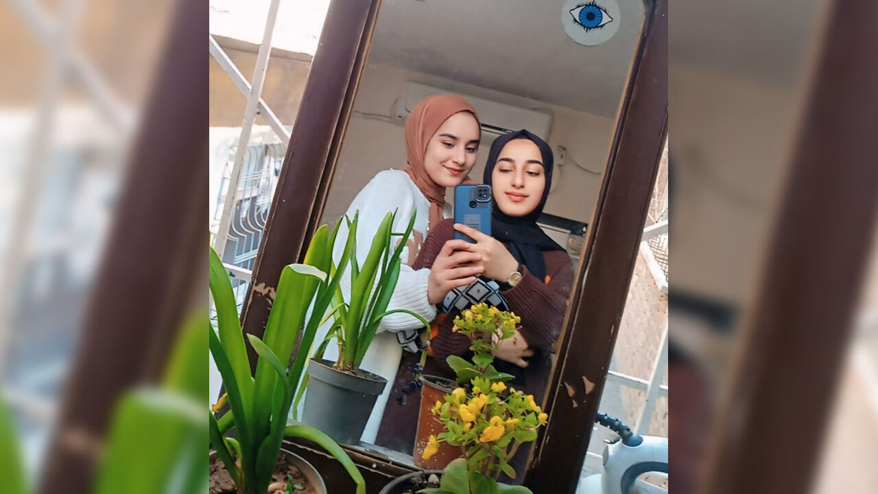 Ekspres’e Konuşan Rojin’in Kardeşi Elif Kabaiş