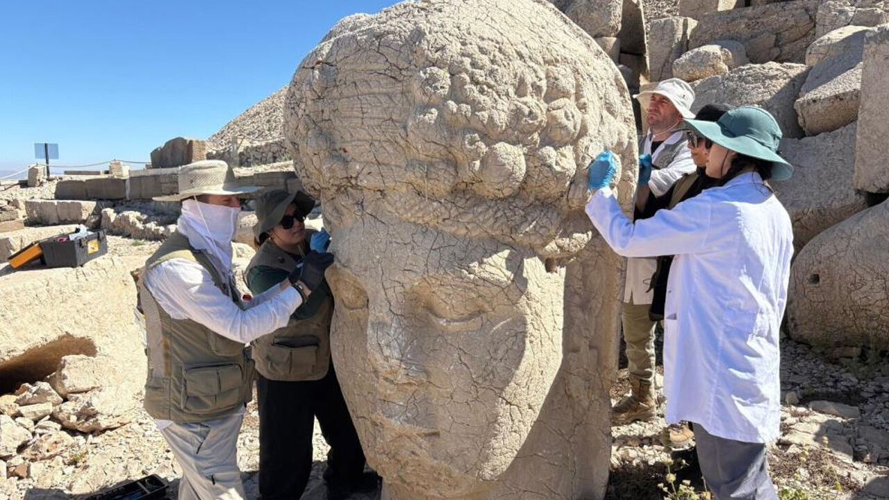Nemrut’un Heykellerine 5 Yıllık Koruma Kalkanı1