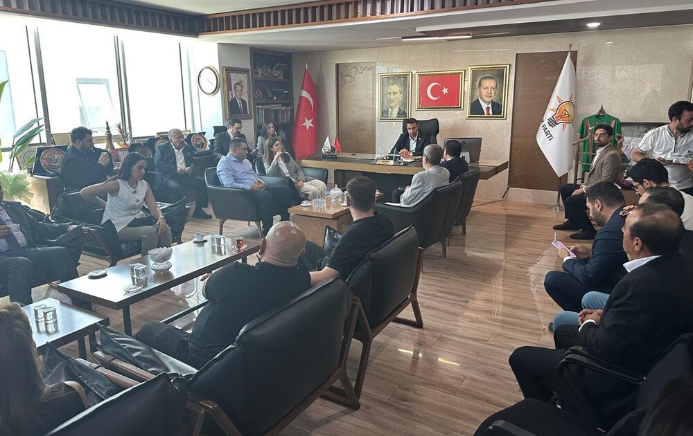Akp Chp