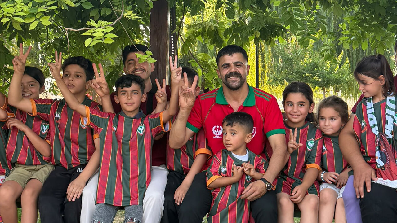 Barikat Botan'dan Amedspor’a Yükselen Ses