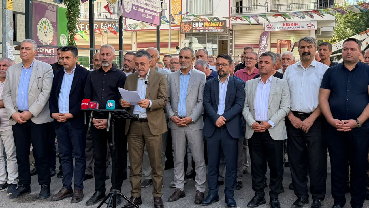 Diyarbakır’da kadınlardan sonra erkekler de çağrı yaptı: Kadına şiddet son bulsun