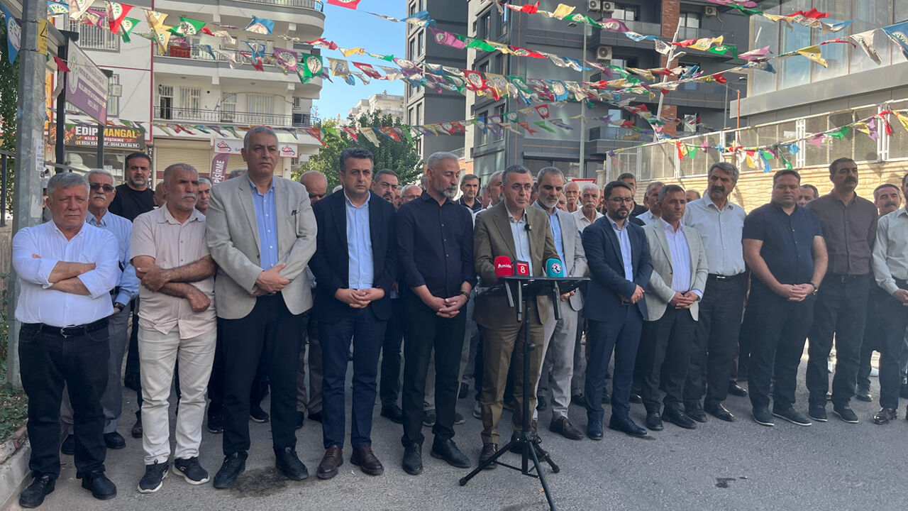 Diyarbakır’da Kadınlardan Sonra Erkekler De Çağrı Yaptı2