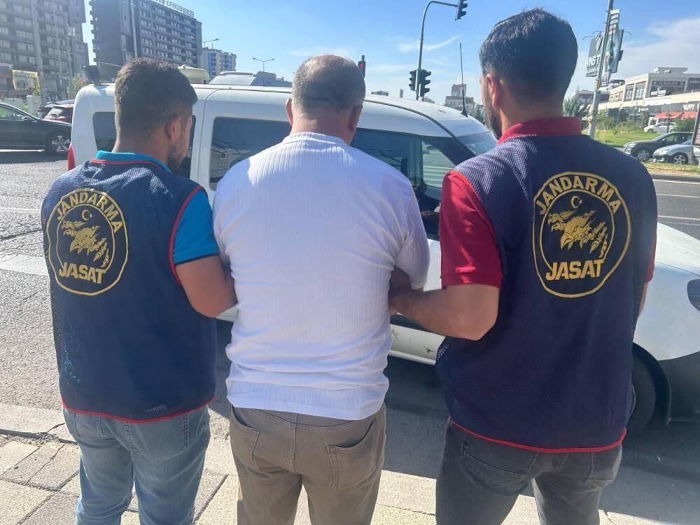Diyarbakır'da 86 kişi yakalanarak gözaltına alındı