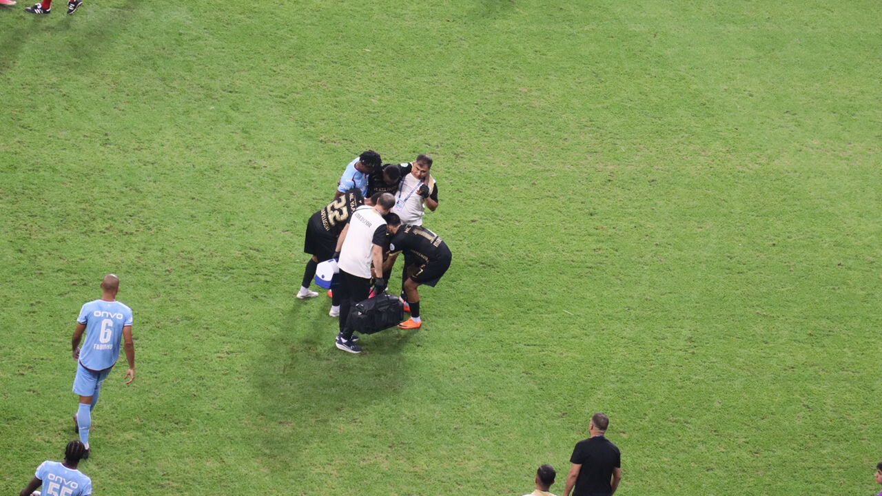 Sakatlanan Amedspor'lu Oyuncuya Trabzonsporlu Oyuncudan Örnek Destek2