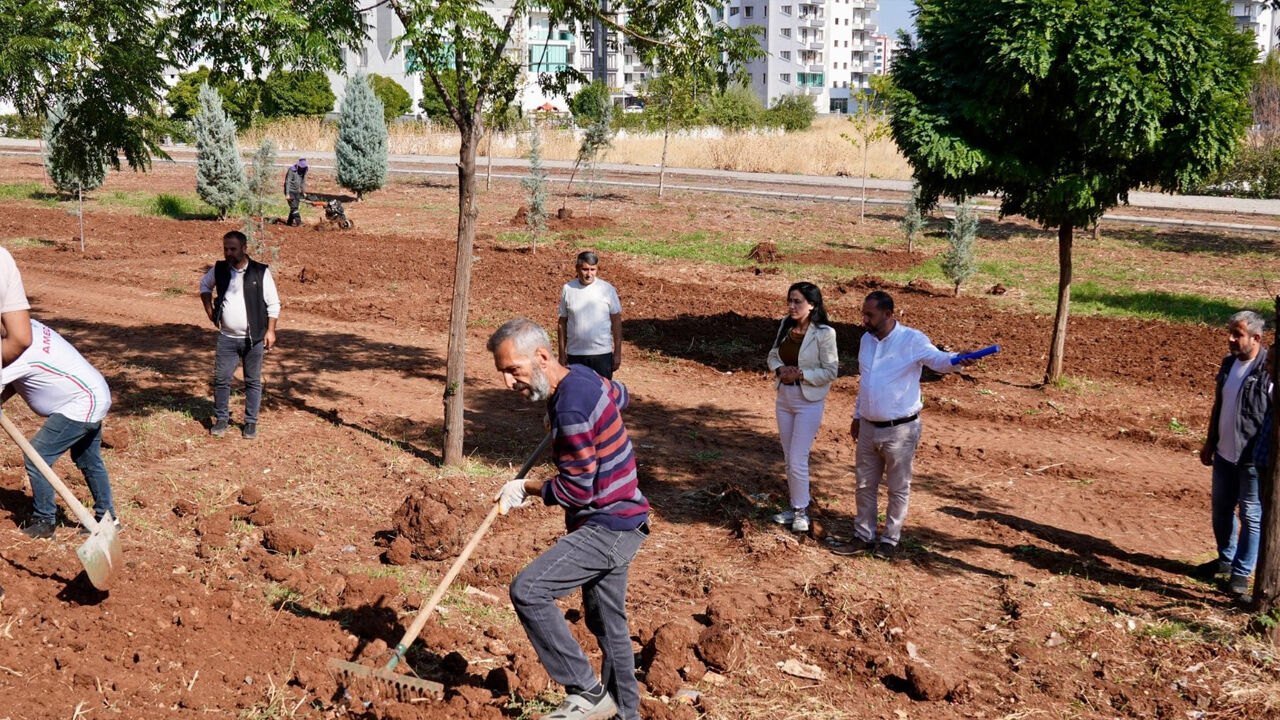 Diyarbakır Bağlar’da Ahmed Arif Parkı Tamamlanıyor1