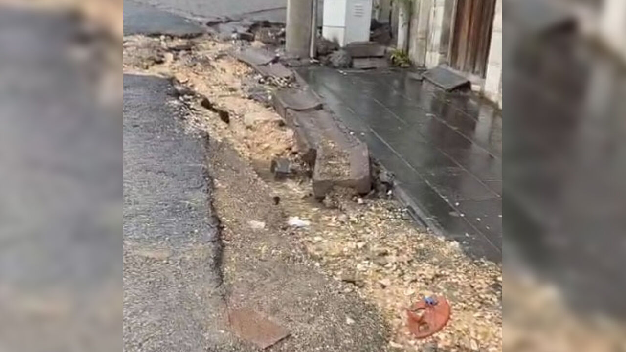 Diyarbakır Ergani’de Yollar Göle Döndü