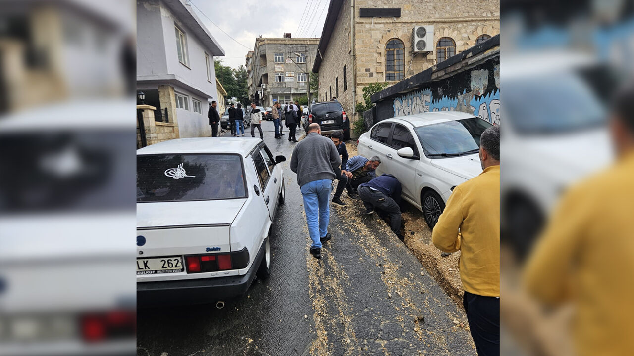 Diyarbakır Ergani'yi Sağanak Yağış Vurdu