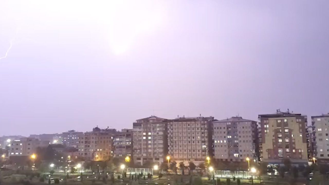 Diyarbakır’da Şimşeklerin Dansı2