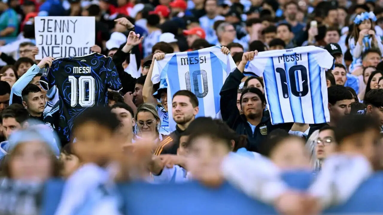 Messi’den Milli Formaya Veda