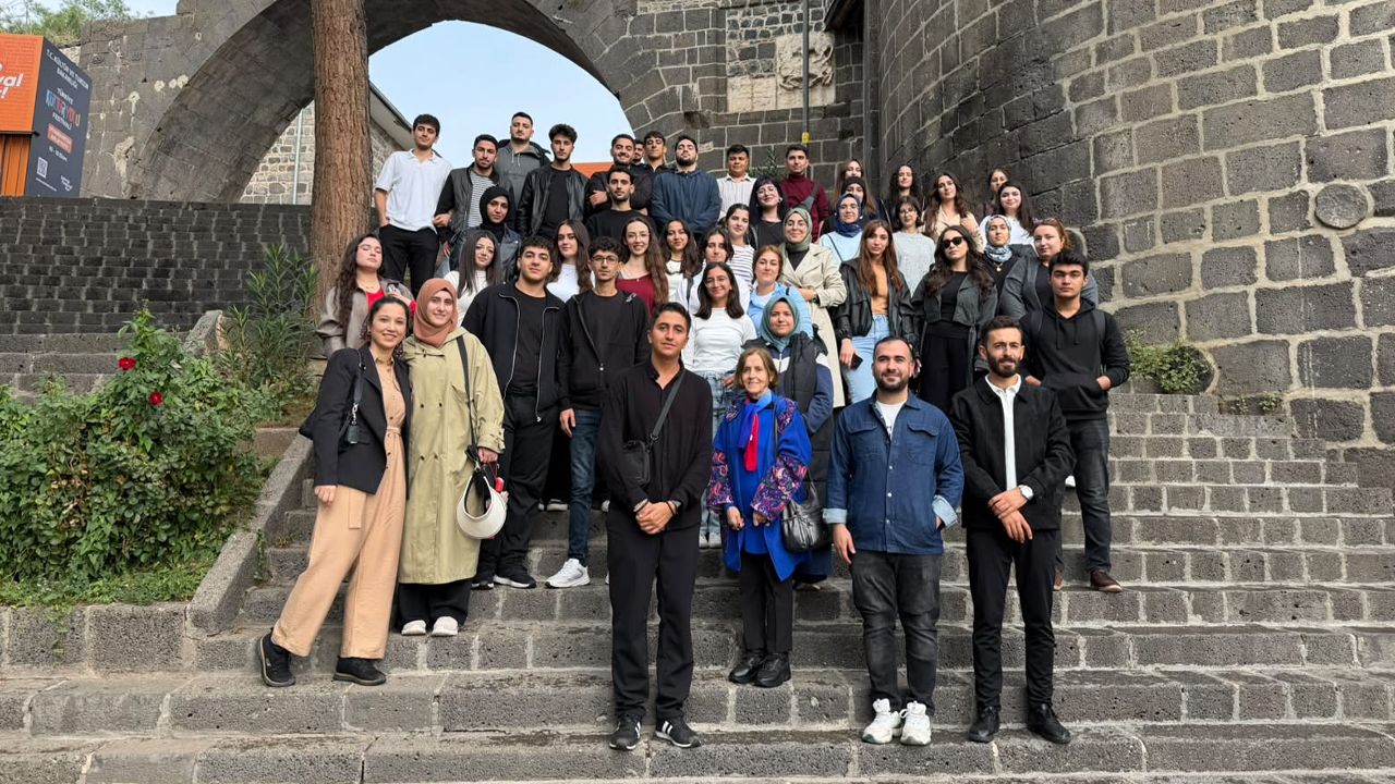 Diyarbakır’ın tarihi mimarlık öğrencilerine ders oldu