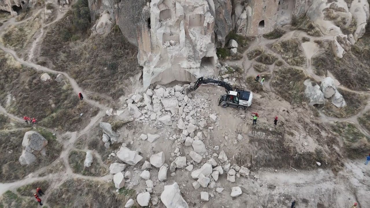 Peribacalari Kaya Kopmasi