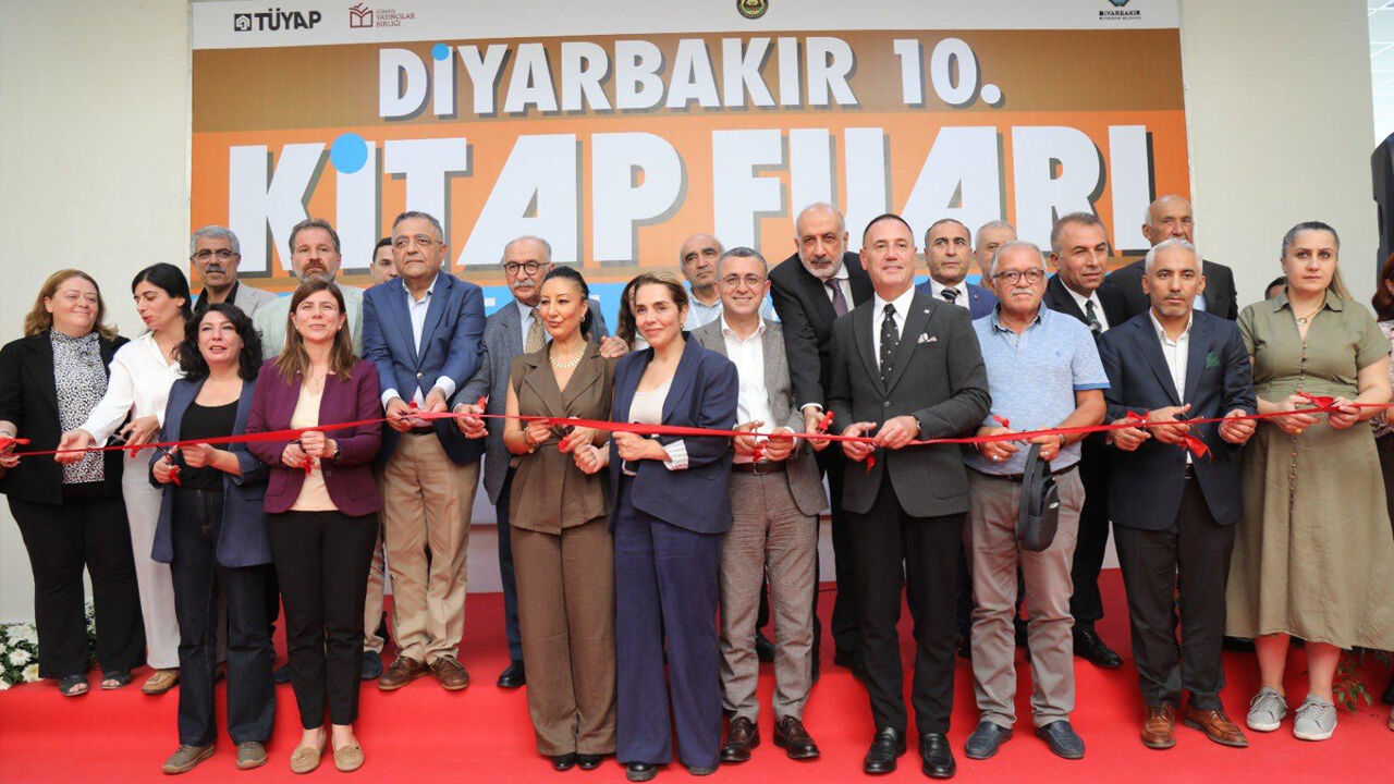 Şeymus Diken Kopya1-6