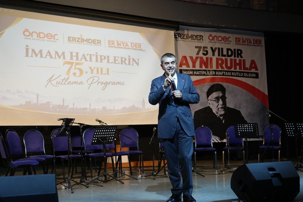 Tekin Bakan